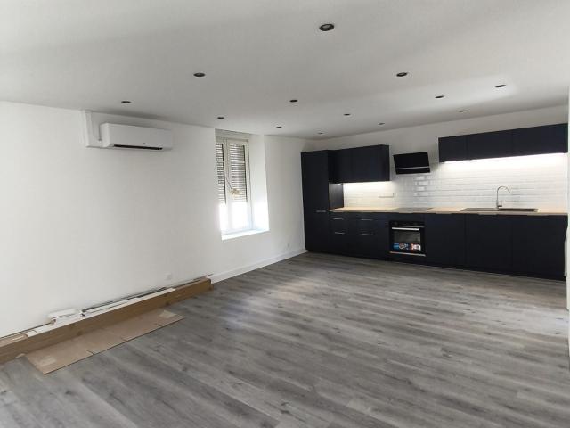 Location Appartement Chemin de la Haie Le Comte, Saint Max