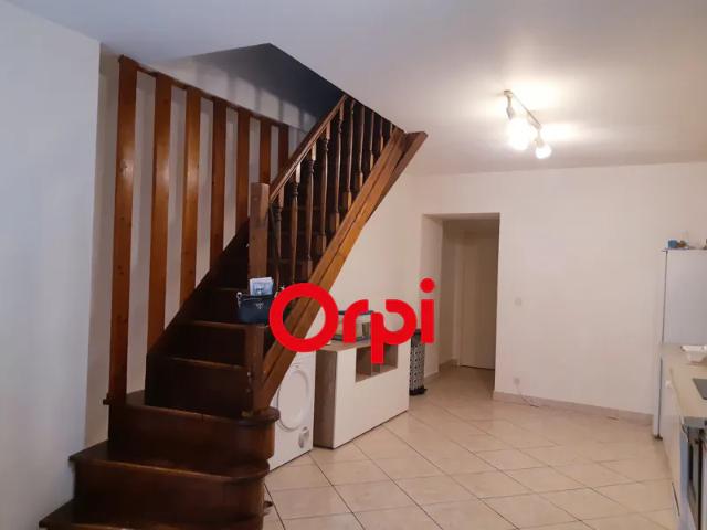 Location Appartement Chemin de la Vivet, Viriville