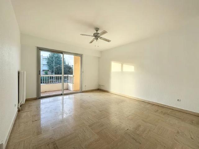 Location Appartement Chemin des Basses Bréguières, Antibes