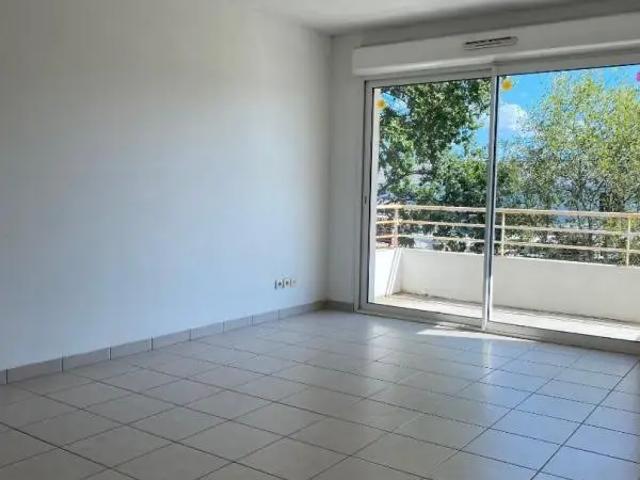 Location Appartement Chemin des Bois des Saulières, Donzenac