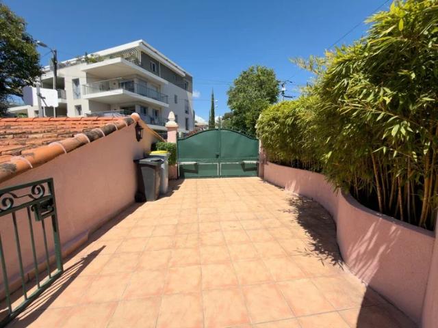 Location Appartement Chemin des Campelières, Mougins