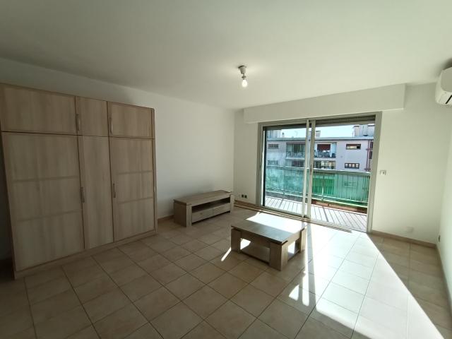Location Appartement Chemin des Canebiers, Cagnes sur Mer