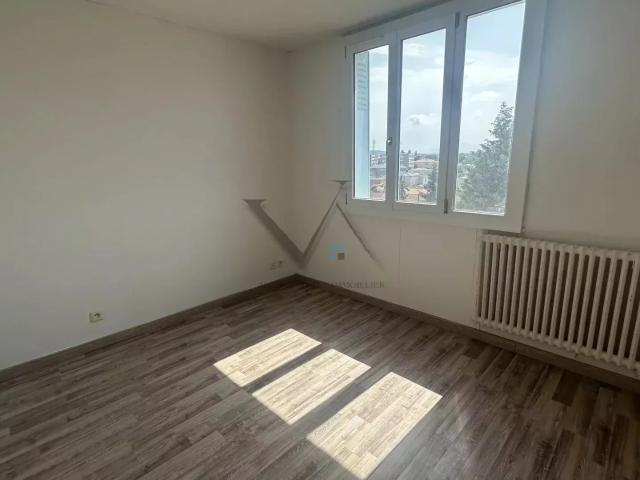 Location Appartement Chemin des Fourches, Montélimar
