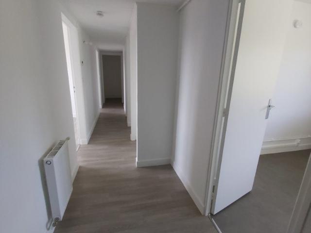 Location Appartement Chemin des Grandes Hayes, Robert Espagne