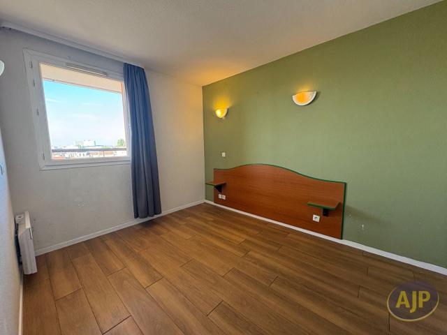 Location Appartement Chemin des Griffouillades, Saint Germain et Mons