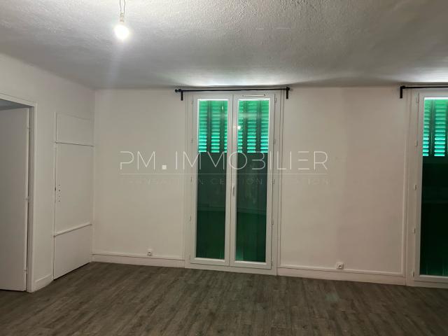 Location Appartement Chemin des Jonquilles, Marseille
