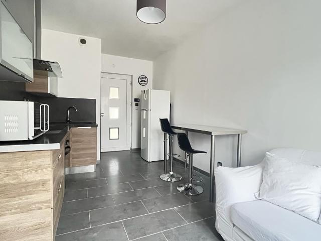 Location Appartement Chemin des Rognes, Guerville