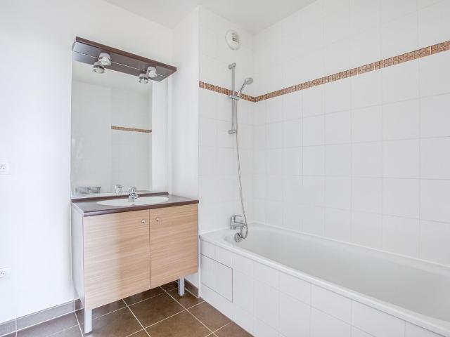 Location Appartement Chemin du Colonel Arnaud Beltrame, Issy les Moulineaux