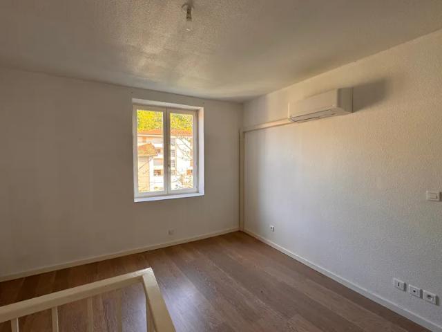 Location Appartement Chemin du Château, Beaurepaire