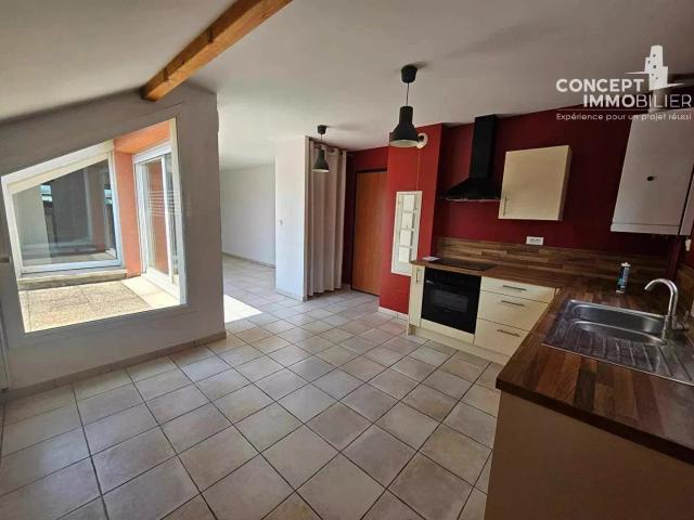 Location Appartement Chemin du Stade, Manom