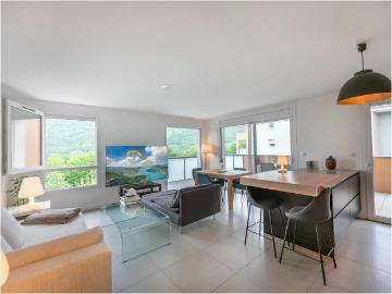 Location Appartement Chemin du Plaisir, Quintal