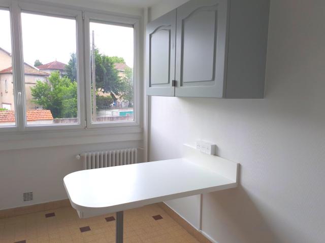 Location Appartement Chemin du Prieuré, Feurs