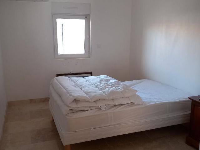 Location Appartement Chemin du Thor, Villeneuve