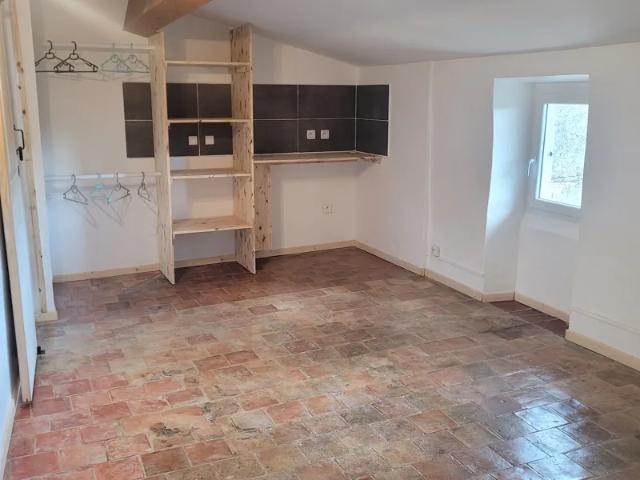 Location Appartement Chemin de Sainte Catherine, Aups