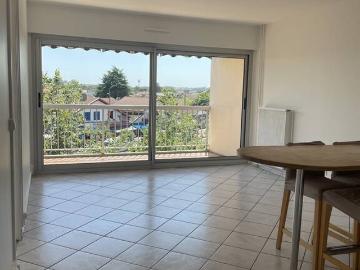 Location Appartement Chemin du Vieux Rhône, Meyzieu
