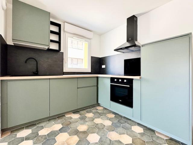 Location Appartement Chemin Frédéric Mistral, Nîmes