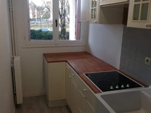 Location Appartement Route de la Villemeneux à Combs, Brie Comte Robert