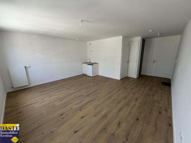 Location appartement Chennevières sur Marne 1 pièce 34.33m² 792€ | Daste Gestion