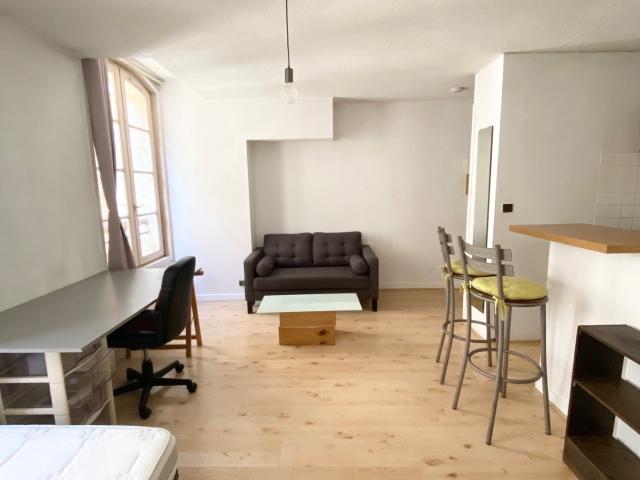Location Appartement Cité Mouneyra, Bordeaux