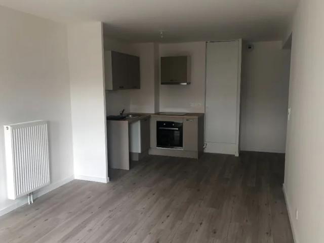 Location Appartement Cité Berthou, Lille