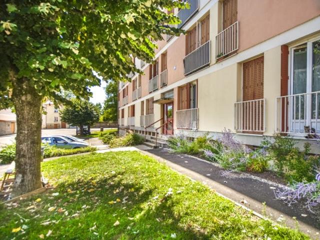 Location Appartement Cité Chanteclair, Charolles