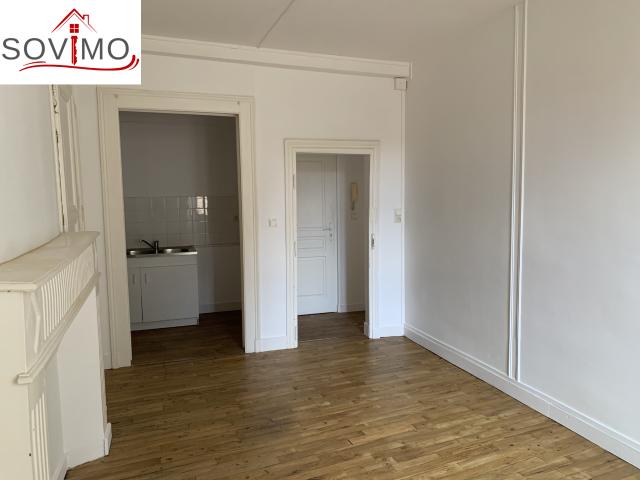 Location appartement Confolens 2 pièces 35.61m² 295€