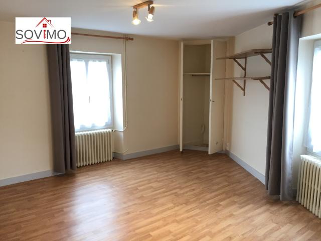 Location appartement Confolens 2 pièces 40.87m² 400€