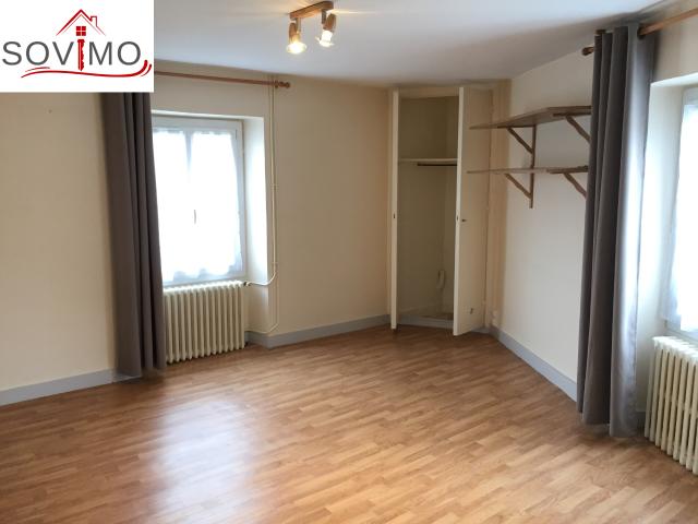 Location appartement Confolens 2 pièces 40.87m² 400€