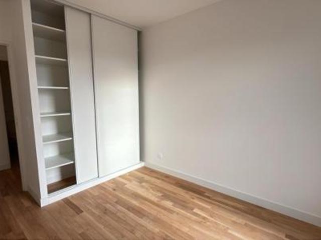 location appartement colombes 4 pièces 82 m2 hauts de seine 92700 2379 € / mois