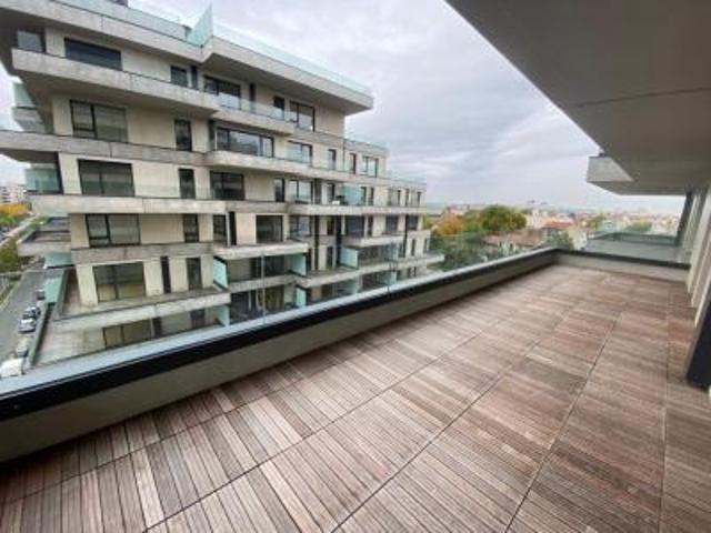 location appartement colombes 4 pièces 84 m2 hauts de seine 92700 2433 € / mois