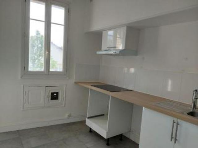 location appartement colombes 1 pièce 23 m2 hauts de seine 92700 830 € / mois