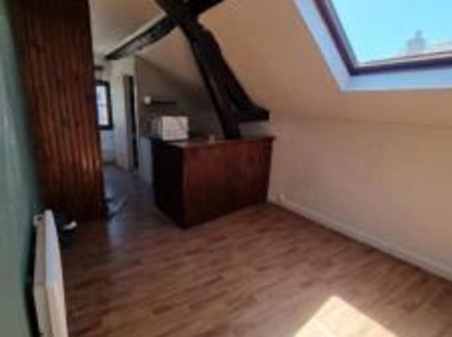 location appartement corbeil essonnes 1 pièce 19 m2 essonne 91100 575 € / mois
