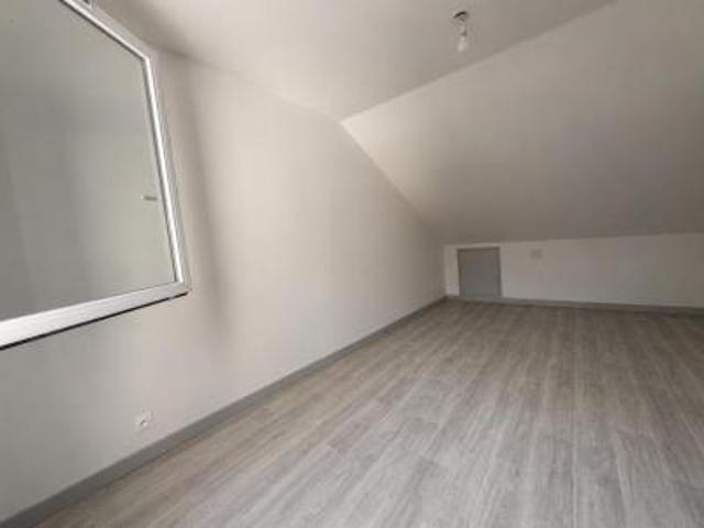 location appartement coteau 5 pièces 93 m2 loire 42120 691 € / mois