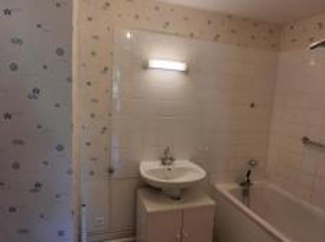 location appartement couches 2 pièces 53 m2 saone et loire 71490 450 € / mois