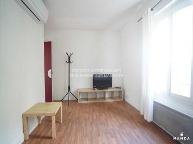 location appartement courbevoie 1 pièce 24 m2 hauts de seine 92400 920 € / mois