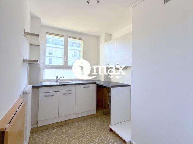Location Appartement COURBEVOIE