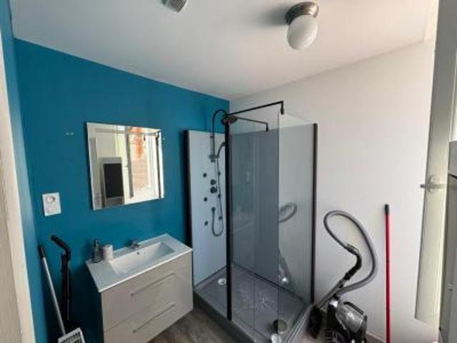 location appartement couronne 1 pièce 26 m2 charente 16400 559 € / mois