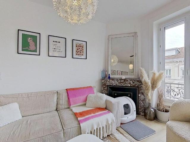 Location Appartement Cours Tolstoï, Villeurbanne