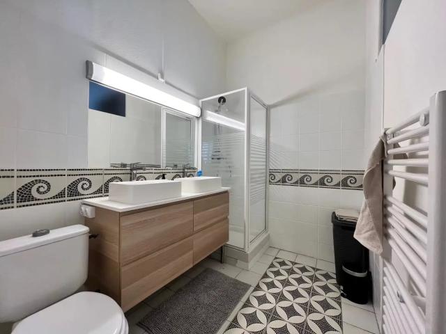Location Appartement Cours Tolstoï, Villeurbanne
