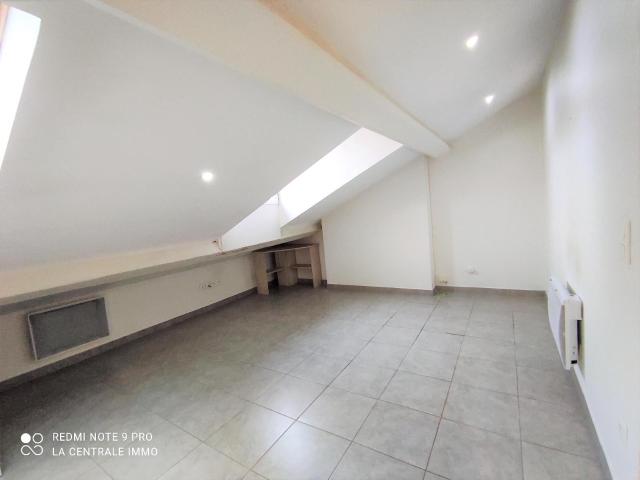 Location Appartement Cours Tolstoï, Villeurbanne
