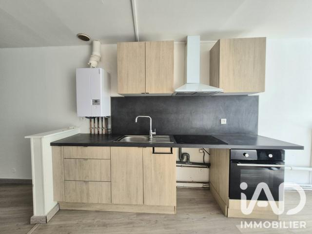 Location Appartement Cours Aristide Briand, Charleville Mézières