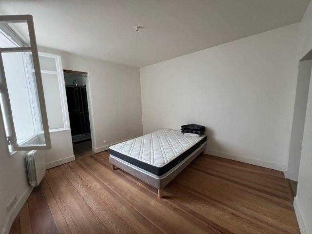 Location Appartement Cours Aristide Briand, Bordeaux
