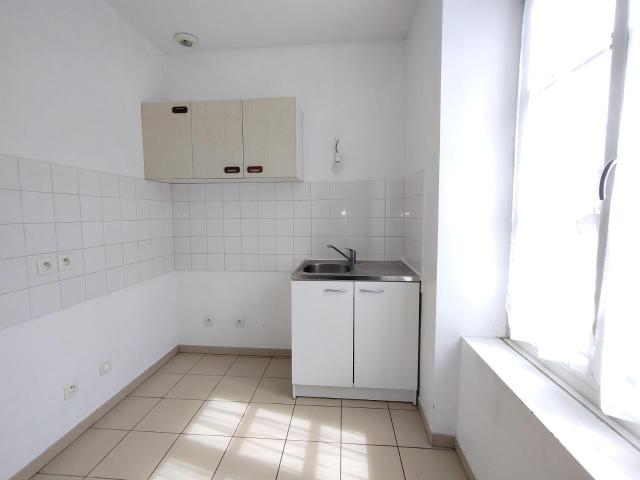 Location Appartement Cours Baron Raverat, Crémieu