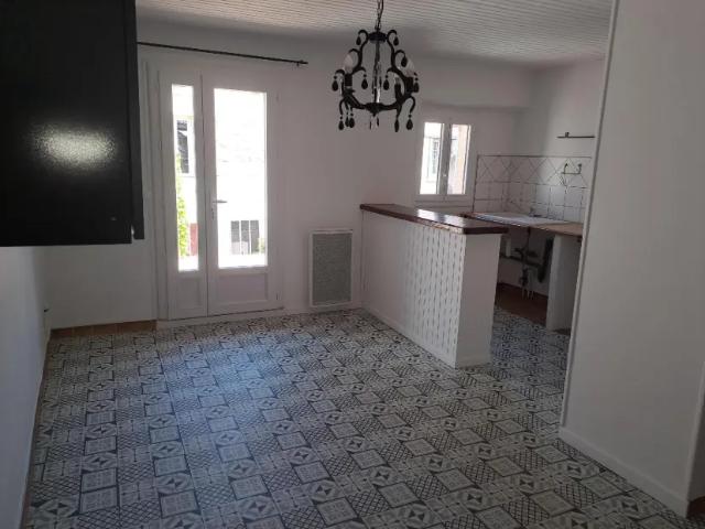 Location Appartement Cours de la République, Pertuis