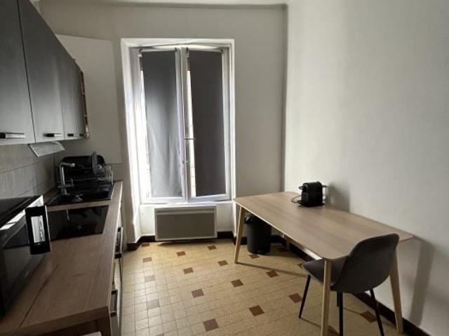 Location Appartement Cours Émile Zola, Villeurbanne