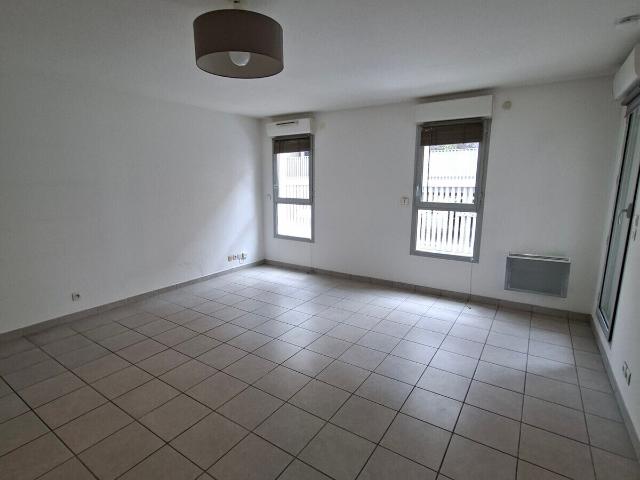 Location Appartement Cours Louis Fargue, Bordeaux