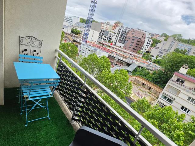Location Appartement Cours Saint Vincent, Issy les Moulineaux