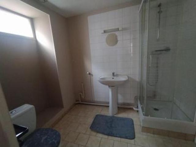 location appartement clamecy 2 pièces 47 m2 nievre 58500 350 € / mois