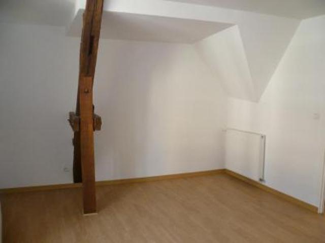 location appartement clamecy 3 pièces 83 m2 nievre 58500 420 € / mois