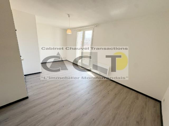 Location appartement Clermont Ferrand 1 pièce 24.6m² 455€